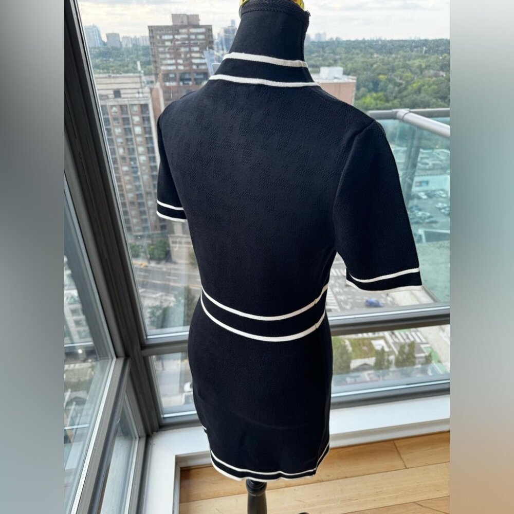 🆕KARL LAGERFELD🧿 NWT Classic Knit Dress with Embroidered Monogram, Black, Sz S - Picture 15 of 16